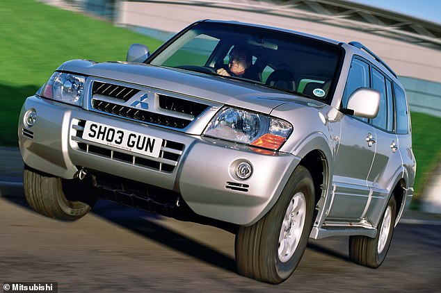كان Mitsubishi Shogun لسنوات 4 × 4 معجب للغاية ، وكان متاحًا في المملكة المتحدة عبر أجيال مختلفة