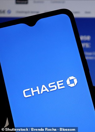 يدفع حساب Chase الشهير من JP Morgan إلى الحصول على نقود على محلات البقالة والنقل والوقود ، في حين تقدم Zopa ذلك على الفواتير التي تدفعها الخصم المباشر