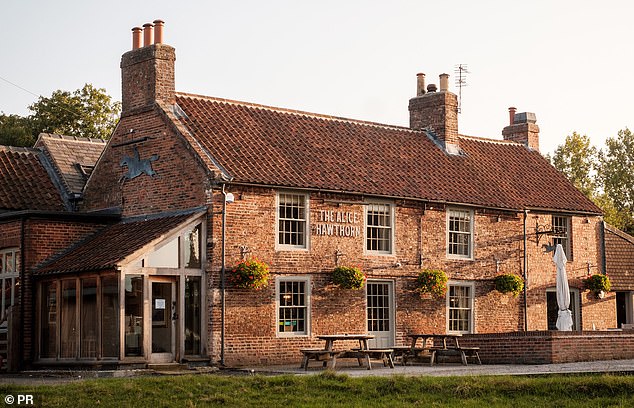 مستوحى: قام Harpin بجولة في الحانات في Cotswolds قبل أن تمكن أخيرًا من الدوران حول Alice Hawthorn