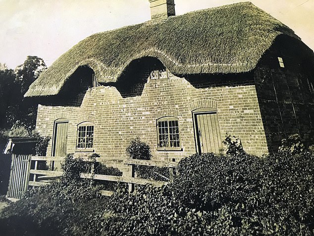 التاريخ: يعود تاريخ Rose Cottage إلى أواخر القرن الثامن عشر