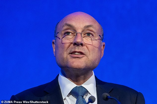 قال المتحدث باسم Tory Business Andrew Griffith (في الصورة) إن الأرقام