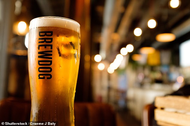 تشتهر BrewDog بـ Punk IPA Pale Ale ، ولكنها تنتج أيضًا مجموعة من البيرة الأخرى وكذلك المشروبات الروحية