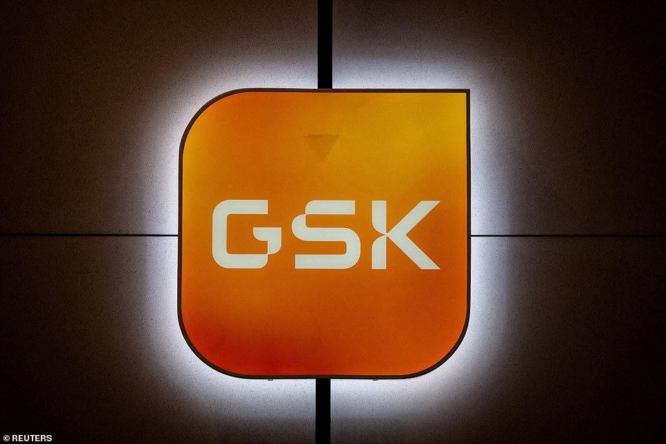 من المتوقع أن تقوم GSK ، بقيادة إيما والمسلي ، بالإبلاغ عن أرباح قدرها 4.4 مليار جنيه إسترليني للنصف الأول من هذا العام يوم الأربعاء ، ارتفاعًا من 2.9 مليار جنيه إسترليني في العام السابق ، في حين من المتوقع أن تصل المبيعات إلى 15.3 مليار جنيه إسترليني من 15.2 مليار جنيه إسترليني في عام 2024.