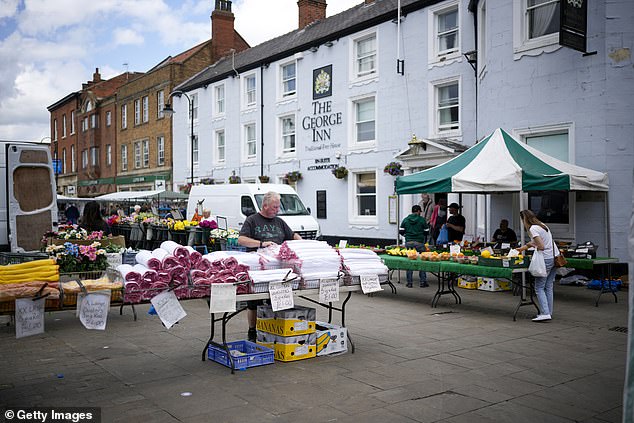 النقاط الساخنة: تقدم The Midlands و The North-East أفضل الصفقات مع المنازل في Selby ، North Yorkshire ، (في الصورة) لبيع ما لا يقل عن 202،092 جنيهًا إسترلينيًا