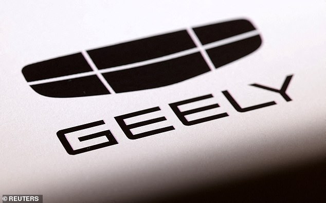 تخطط Geely لطرح المزيد من الطرز في عام 2026 وفتح 300 منافذ المبيعات والخدمات الخارجية