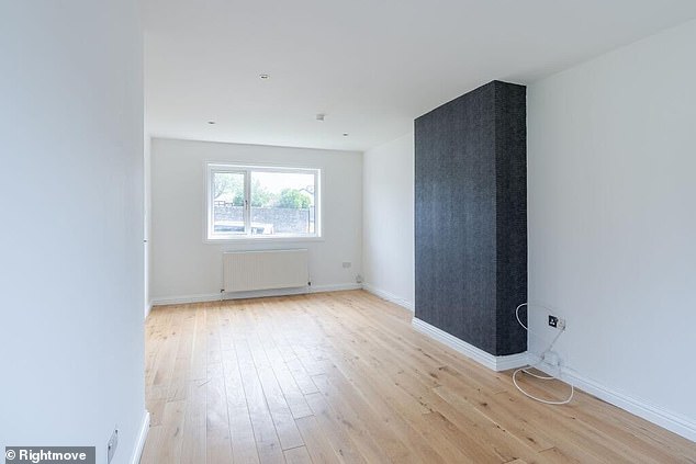 التجديد: يأتي Dundee Home المعروض مع خطط معتمدة مسبقًا لتمديده