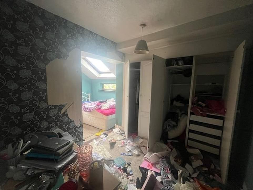 لديها طرق المشي الشعبية وكذلك القفز المظلة وتأجير الدراجات. وفقًا لـ Rightmove ، تم بيع المنازل في Cockerham بمتوسط 182،667 جنيهًا إسترلينيًا خلال العام الماضي ، أكثر من سعر بيع المزاد الذي تبلغ تكلفته 168،000 جنيه إسترليني - على الرغم من أن هذا الرقم يعتمد على الأرجح على حفنة من المبيعات ، ولا نعرف نوع المنازل التي كانت عليها.
