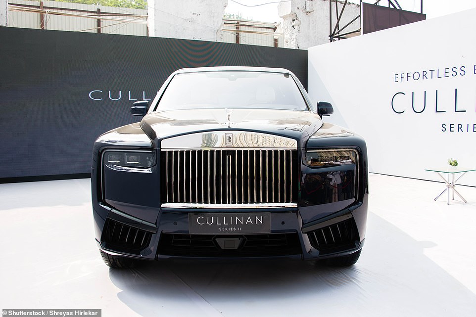 ¿Rolls هو الطفل الملصق لما يمكنه في سوق الأوراق المالية ¿تذكيرًا مرحب به بأن بريطانيا لديها الكثير من أبطال الأعمال. وقال Erginbilgic إنها تغلبت على تحديات سلسلة التوريد والتعريفة ، وكان هدفًا لتحقيق أرباح تصل إلى 3.9 مليار جنيه إسترليني بحلول عام 2028.