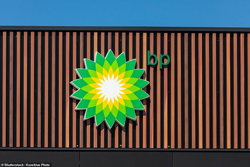 تخطط BP لإنشاء مركز إنتاج كبير جديد في الخارج ، ويشغل بالفعل 100 في المائة من المشاركة في مبنى Bumerangue مع شركة Pré-Sal Petróleo SA في البرازيل كمدير للعقود لتقاسم الإنتاج. تشير النتائج من تحليل المواقع المنعزلة إلى مستويات مرتفعة من ثاني أكسيد الكربون. تخطط لبدء تحليل المختبر للحصول على مزيد من التبصر في إمكانات الكتلة.