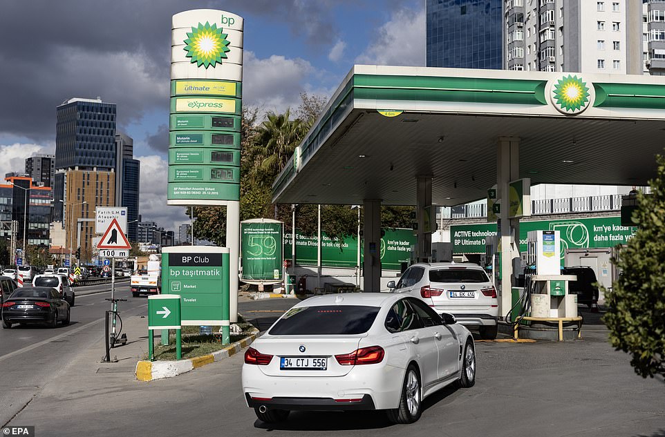 وقال جوردون بيرل ، نائب الرئيس التنفيذي لشركة BP للإنتاج والعمليات: 