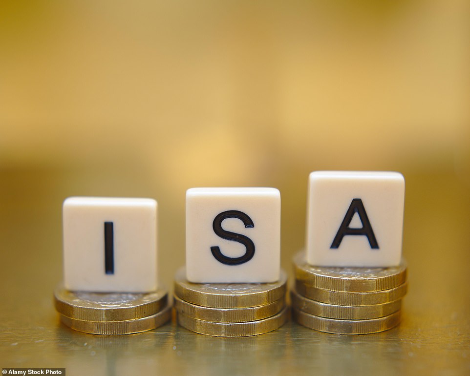دافعي الضرائب في الأسعار الإضافية يدفعون ضريبة على جميع فائدةهم. ولكن مع ارتفاع أسعار الفائدة على مدار العامين الماضيين ، أصبح المدخرون الذين قاموا ببناء بيض العش المتواضع الآن مملوءة الآن. تقول لورا سوتر ، مديرة التمويل الشخصي في AJ Bell: