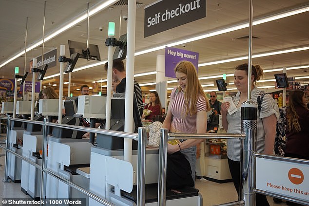 الهدف: محلات السوبر ماركت مثل Sainsbury's تعزز مخطط الولاء الخاص بها في محاولة لتعزيز خطوطها السفلية
