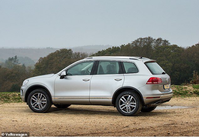 تميزت MK2 Touareg بتقنية المصباح الأمامي للسيارات العالمي: شعاع 