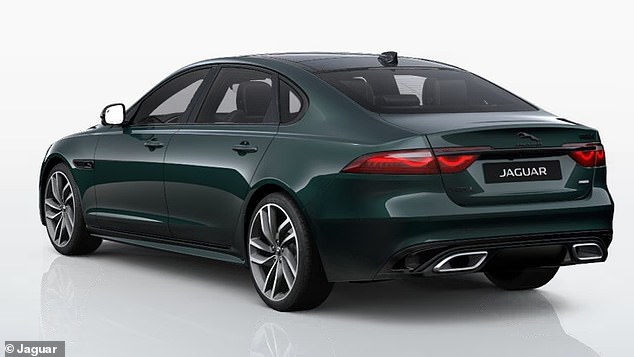 تم إنتاج XF لسوق المملكة المتحدة في مصنع Bromwich Castle Bromwich Factory من عام 2007. ومع ذلك ، إلى جانب XE Saloon و F-Type Sports Assembly في شهر مايو الماضي ، فإنها تضع خططها لتحويلها إلى علامة تجارية كهربائية فقط فقط.