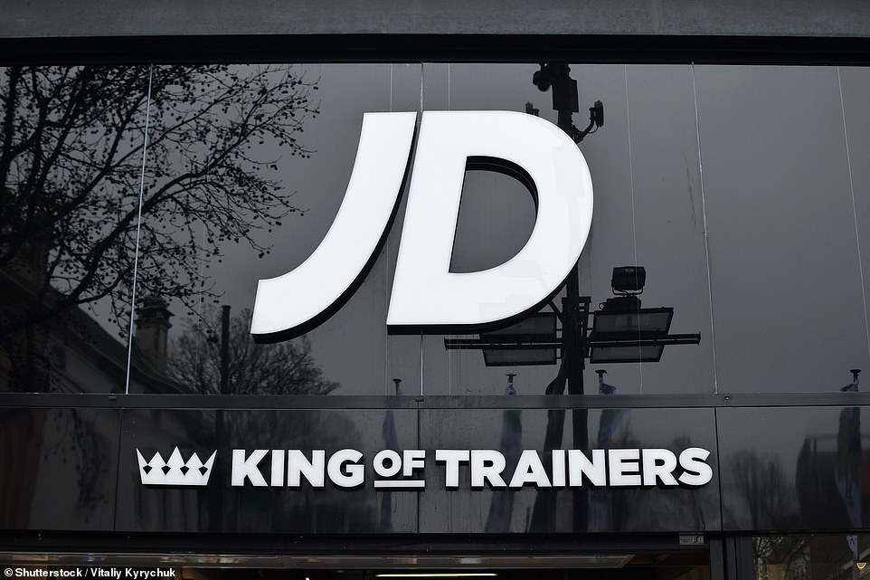 قفزت JD Sports بنسبة 6.8 في المائة بعد بيان متفائل من البائع البائع البائع البائع المطبق ، والتي تدعمها سلسلة الملابس الرياضية. ارتفعت الأسهم في Marks & Spencer بنسبة 3.5 في المائة ، وارتفعت الأسهم التالية بنسبة 3 في المائة.