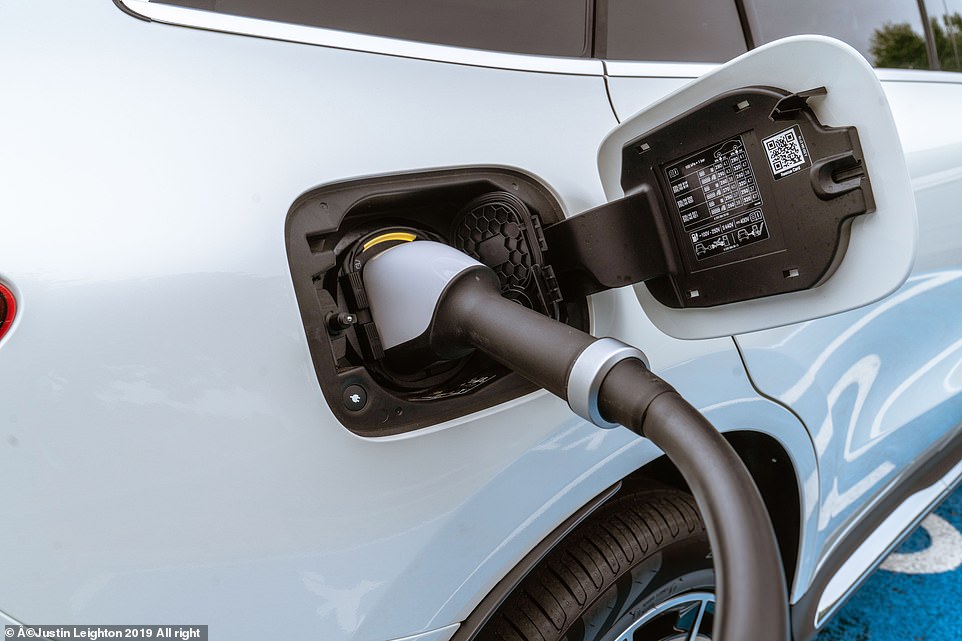 قال Alastair Campbell من MarketCheck UK إن البيانات تشير إلى أن سوق EV المستخدم 