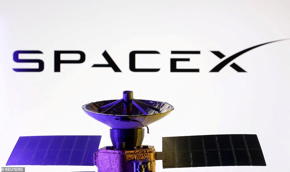 إنها ترى أن الشركة تعزز دورها في برنامج StarLink الخاص بـ SpaceX ، حيث قام Filtronic بتصوير شراكة استراتيجية واتفاق تجاري مع SpaceX في أبريل 2024.