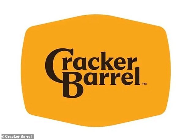 تم إجبار برميل Cracker على فور الشعار الجديد (في الصورة) يوم الثلاثاء بعد رد فعل عنيف كبير