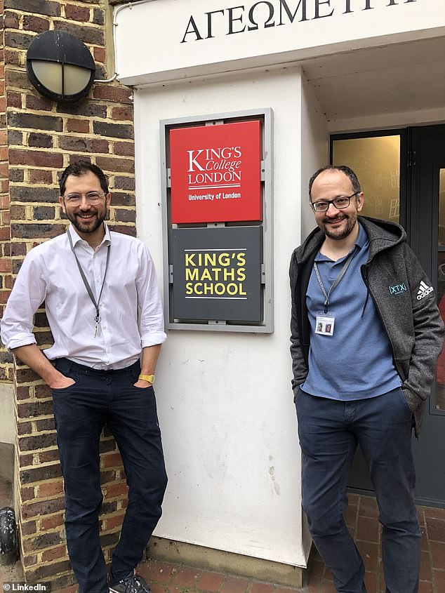 السيد Gerko (يمين) خلال زيارة إلى مدرسة King's College London الرياضية في عام 2023