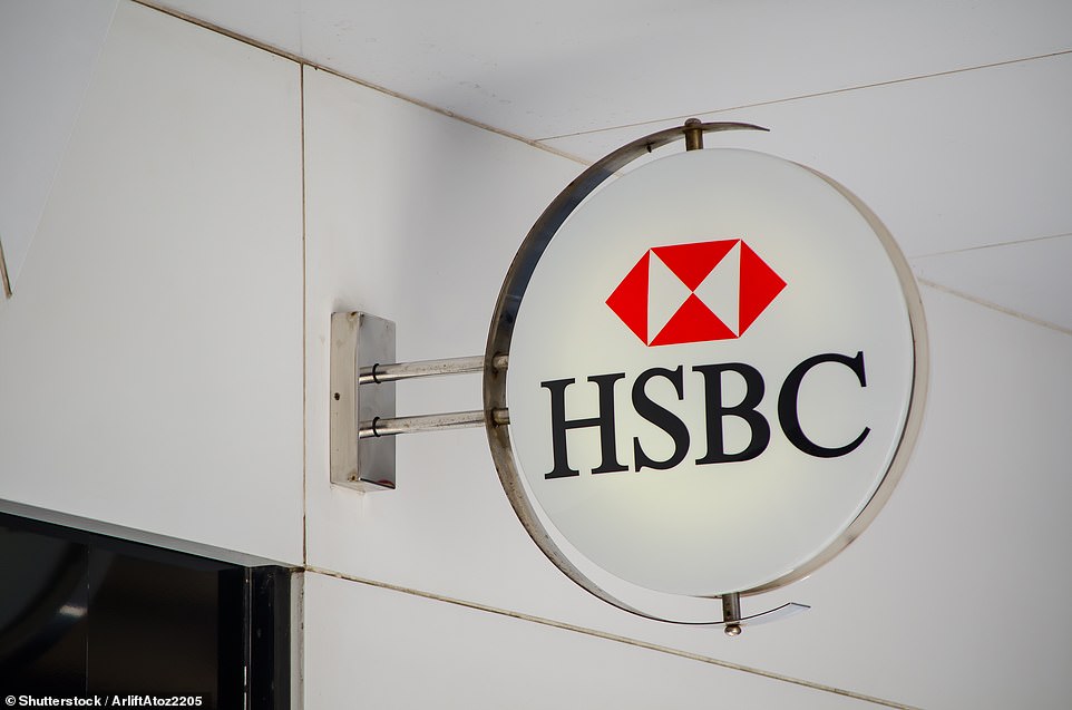 انخفضت الأسهم في Natwest 4.8 في المائة مع انخفاض Lloyds بنسبة 3.4 في المائة وباركليز بنسبة 2.2 في المائة. انخفض HSBC ، وهو أكثر تركيزًا عالميًا ، بنسبة 1 في المائة. طرقت السقوط 6.8 مليار جنيه إسترليني من قيمة البنوك الأربعة. ويأتي تهديد غارة الضرائب على الرغم من التحذيرات الأخيرة التي قام بها رؤساء مثل بول ثويت من ناتويست وتشارلي نونز لويدز بأن مثل هذه الخطوة يمكن أن تضر بقدرتهم على تمويل النمو.