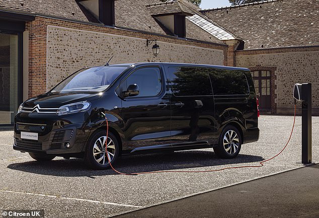 أكدت وزارة النقل أن Citroen E -Spacetourer (في الصورة) ، و Peugeot E -Traveller ، و Vauxhall Vivaro Life Electric - تم إضافة جميع الطرز الشقيقة التي تدعمها نفس المنصات - إلى ECG مع خصومات 1500 جنيه إسترليني