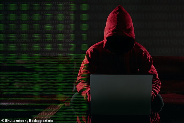 إن تعطيل تكنولوجيا المعلومات من قبل المتسلل الذي يهدف إلى JLR قد شل خطوط الإنتاج (صورة ألبوم)