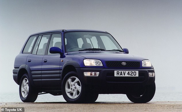 غريب: عندما بدأ الوالدان الأولون في الظهور في تويوتا RAV4S في عام 1994 ، يمكنك المراهنة على أنه سجل نقاطًا في الملعب على جميع المرافقين وأسترا خارج بوابات المدرسة