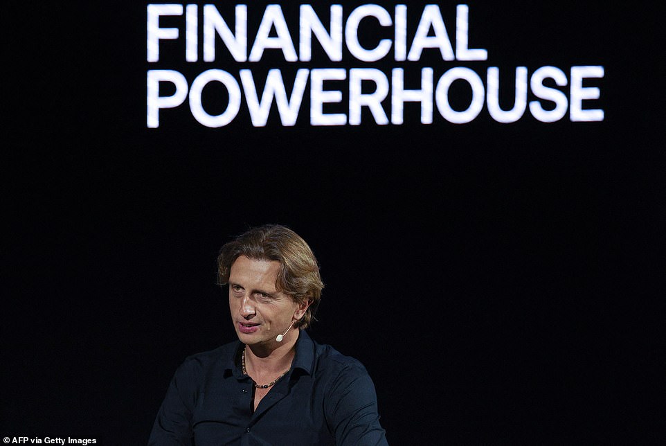 قال Storonsky ، إن HQ Global HQ الجديد في لندن هو منصة الإطلاق لمستقبلنا.