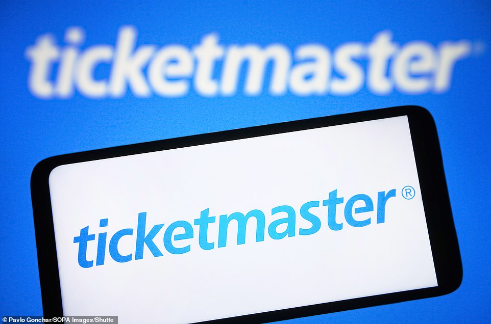 وقالت CMA إن Ticketmaster قد تعهدت بالتزامات طوعًا ودون أي اعتراف بالخطأ أو المسؤولية. وأضاف متحدث باسم Ticketmaster: 