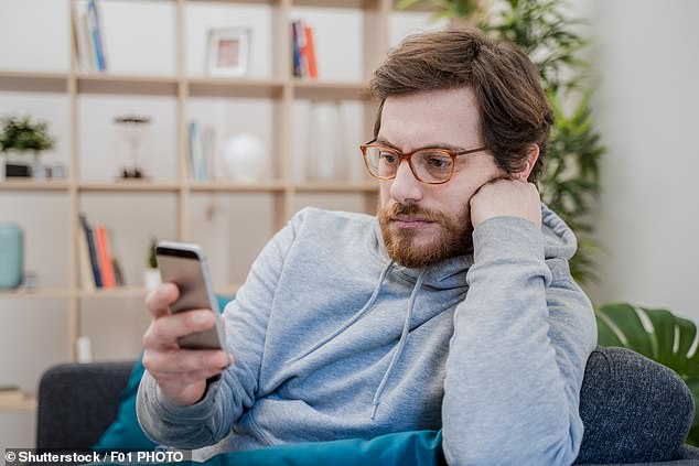 قال ما يصل إلى 37% من الطلاب أنهم لم يتلقوا أي رد من مديري التوظيف، في حين قال 35% آخرون أنهم حصلوا على رد بشأن أقل من نصف طلباتهم