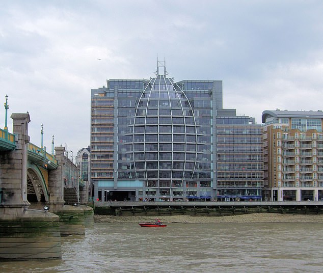 تم فرض الغرامة من قبل Ofcom، ومقرها في Riverside House (أعلاه) في وسط لندن