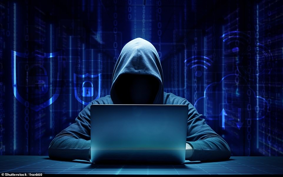 لقد قبضوا علي في أضعف موقف كنت عليه لفترة طويلة. اعتقدت أنني كنت أقدم معروفًا للبنك الذي أتعامل معه من خلال محاولة اكتشاف شامة في موظفيهم.