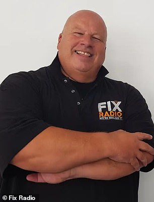 يقول كلايف هولاند إن الدفع للتاجر مقدمًا هو أحد أكثر أخطاء التجديد شيوعًا