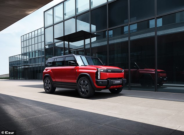 كما قلنا، فإن V23 هو أول طراز عالمي، وهو يعزز iCars كمركبات كهربائية يمكنها التعامل مع مغامرة مناسبة على الطرق الوعرة بنفس السهولة التي يمكنها بها التعامل مع التنقل في المدينة بدون انبعاثات