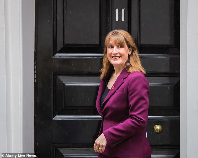 آمل ألا يلغي المستشار المبلغ المقطوع المعفى من الضرائب لأن قلة من الناس سيكون لديهم الفرصة للحصول على مثل هذا المبلغ الكبير من النقود.