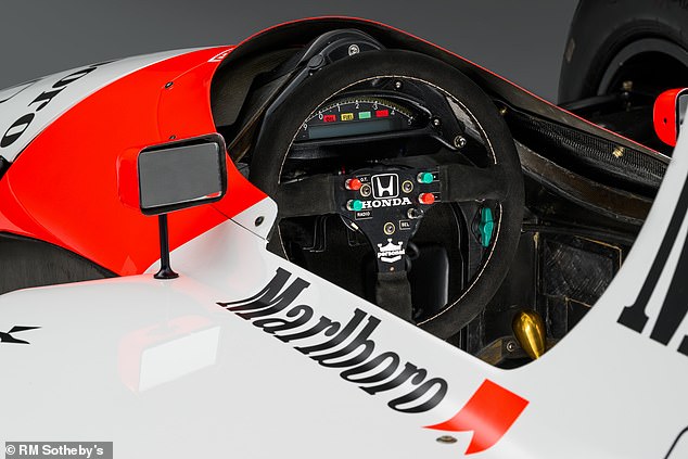 من بين 11 هيكل MP4/6 فقط، يتميز هذا النموذج بشكل فريد بأنه تم تصنيعه لأول مرة ويحمل سجل فوز بنسبة 100 بالمائة - على الرغم من أنه بدأ السباق الوحيد في ساو باولو.