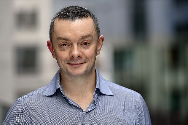 مايك أمبري: 