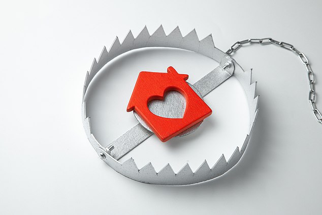 الأهداف: أي عقار تم تصنيفه حاليًا على أنه النطاق F أو أعلى لضريبة المجلس سيتم إعادة تقييمه بموجب الخطط