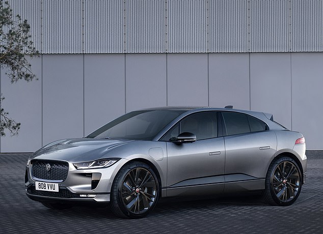 يمكن الآن الحصول على سيارة جاكوار iPace عمرها ثلاث سنوات وتقطع 30 ألف ميل على مدار الساعة مقابل حوالي 21683 جنيهًا إسترلينيًا