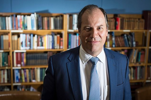 قال ويليامز ليز جونز إن عرض ريفز 