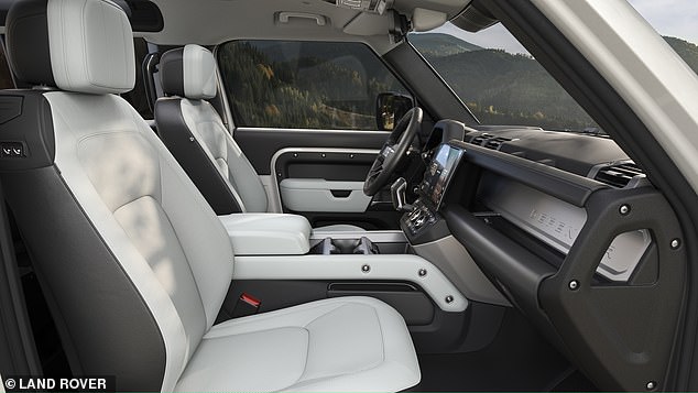 أضافت لاند روفر أيضًا ميزة أمان جديدة في المقصورة بالإضافة إلى شاشة لمس أكبر مقاس 13.1 بوصة - وهي زيادة في حجم العرض مقارنة بالوحدة السابقة مقاس 11.4 بوصة