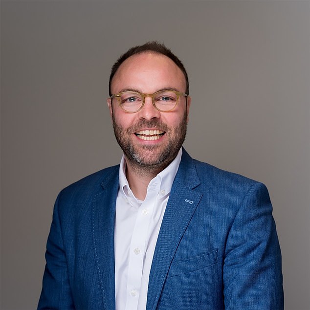 يقول تيموثي دوجلاس، رئيس قسم السياسة في هيئة عضوية الوكلاء العقاريين بروبرتيمارك، إن التشريع سيكون مرعبًا للعديد من أصحاب العقارات الذين 