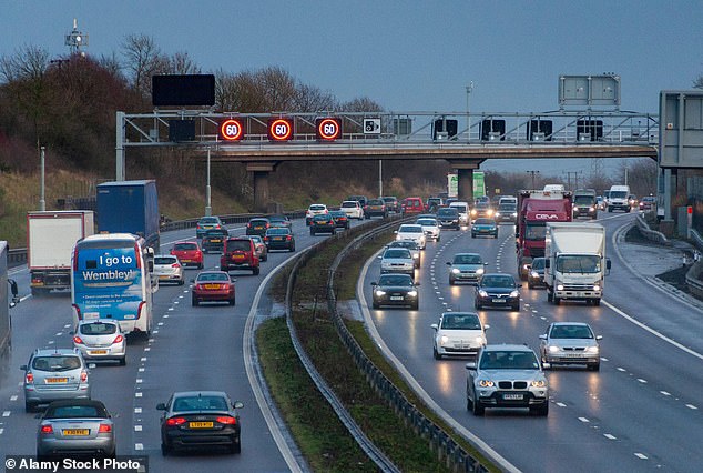 في الأشهر الستة الماضية، تم كسر الرقم القياسي لأغلى لوحة ترخيص مرتين على الرغم من بقاءه في السابق لأكثر من عقد من الزمن (صورة مخزنة)