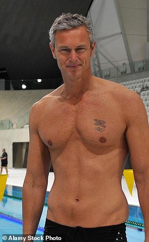 المدخر العرضي: مارك يتجنب المخاطرة ولكنه يحب أن يكون لديه رهان في نفس الوقت