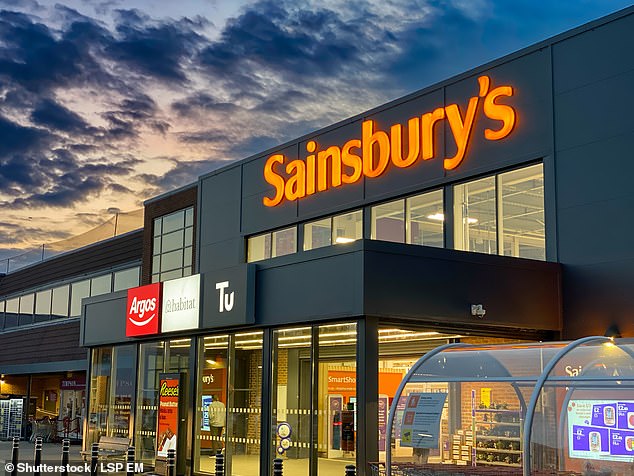 فشل عيد الميلاد: أدى Argos إلى أداء قوي في قسم البقالة في Sainsbury