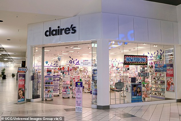 وفي سبتمبر الماضي، اشترت Modella أيضًا شركة Claire's التي لا تزال تواجه مستقبلًا غامضًا