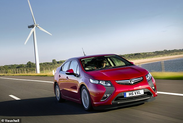 وكان الفائز في عام 2012 هو موسع نطاق Vauxhall Ampera. على الرغم من الاقتراحات بأن نظام الدفع يمكن أن يكون نقطة انطلاق للسيارات الكهربائية، فقد تخلى المصنعون عن التكنولوجيا لصالح المزيد من السيارات الهجينة التقليدية