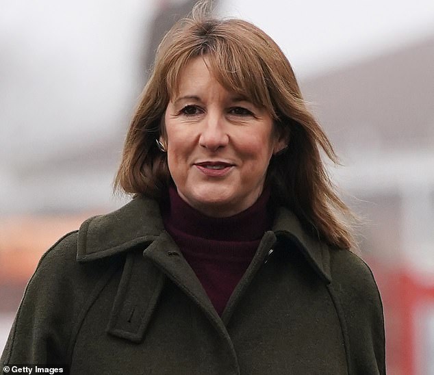 لقد ضربت راشيل ريفز المدخرين عن طريق خفض حدود عيسى اعتبارًا من العام المقبل