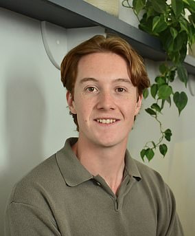 أنشأ ناثان مكاليستر مجتمع Hurdle لمساعدة الباحثين عن عمل الآخرين