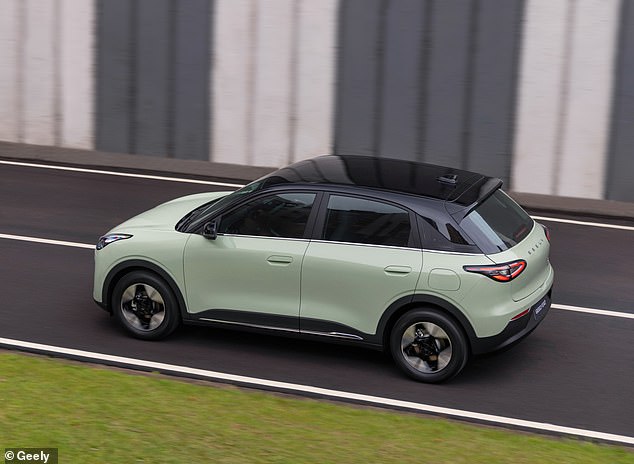 كان الطراز EX2 - الذي يُطلق عليه اسم Galaxy Xingyuan في سوقه المحلية - هو الطراز الجديد الأكثر شعبية في الصين في عام 2025، حيث باعت الشركة 465,775 نموذجًا في السنة التقويمية